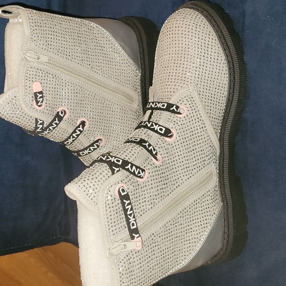 New DKNY Ava Stone Moto boots size 6 youth equals size 8 women's. - Picture 2 of 7